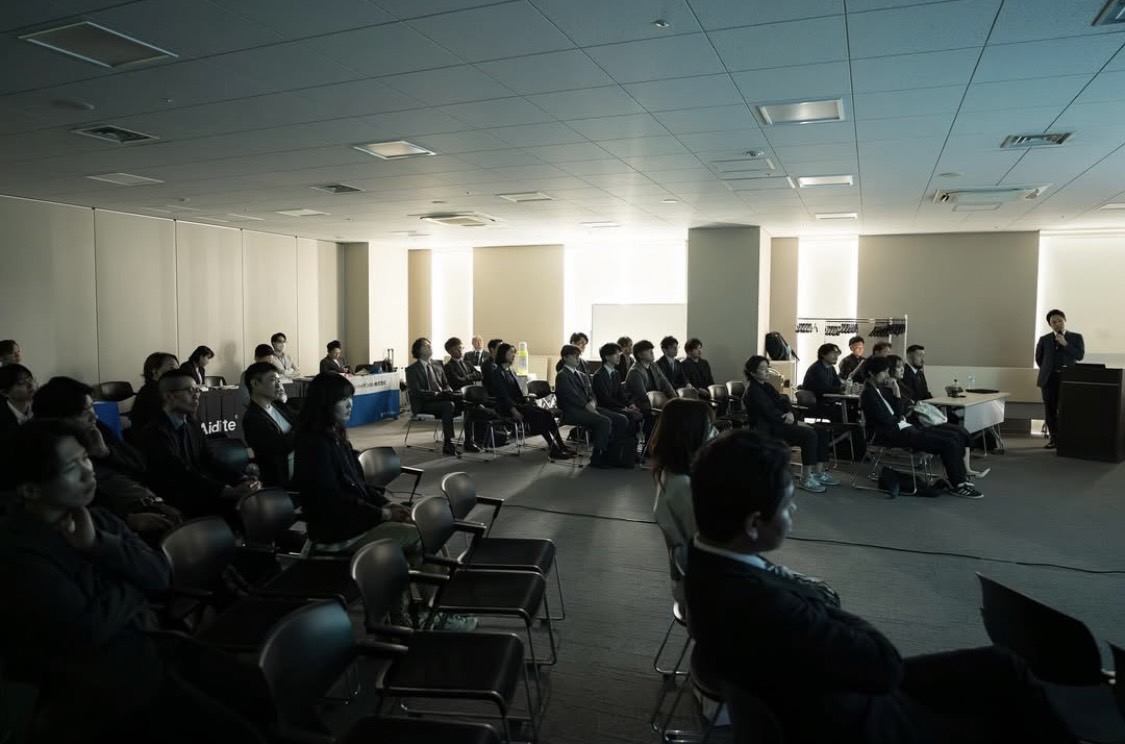 当院の歯科技工士が、Level next study clubの定例会で発表を行いました！