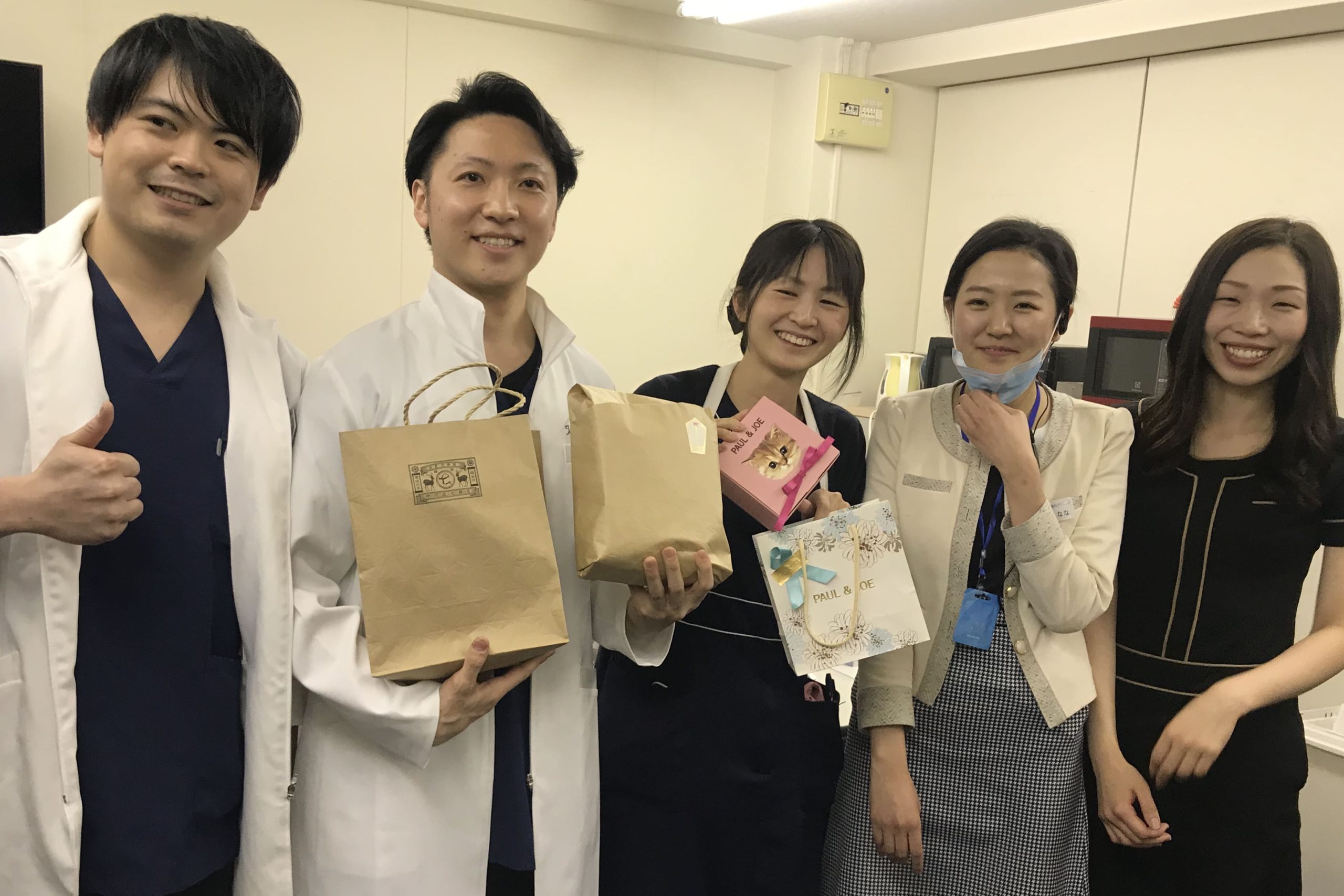 2人に皆から今までありがとうプレゼント🎁